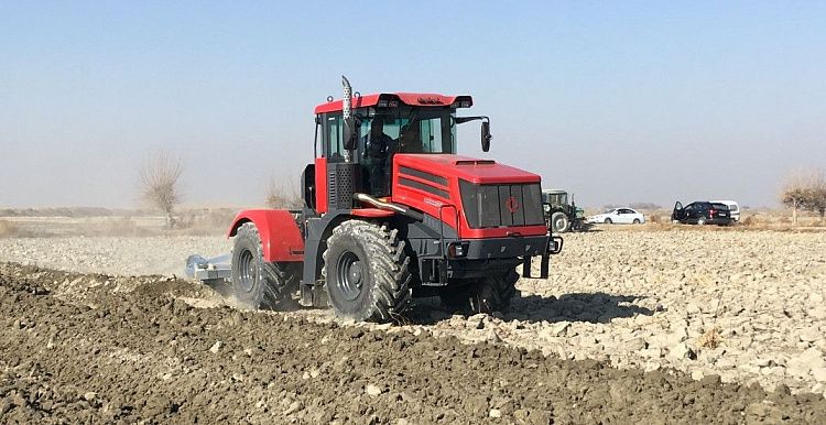 Начались поставки тракторов КИРОВЕЦ в Узбекистан