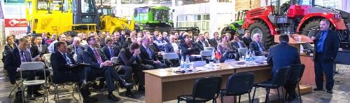 Итоговая дилерская конференция Петербургского тракторного завода