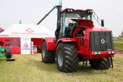 Петербургский тракторный завод принял участие в международной специализированной выставке «Белагро-2014»