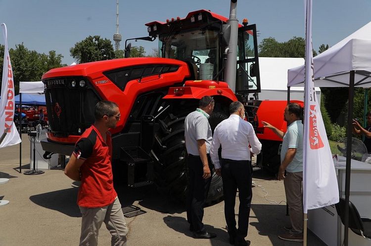 К-730М представили на международной выставке в Ташкенте