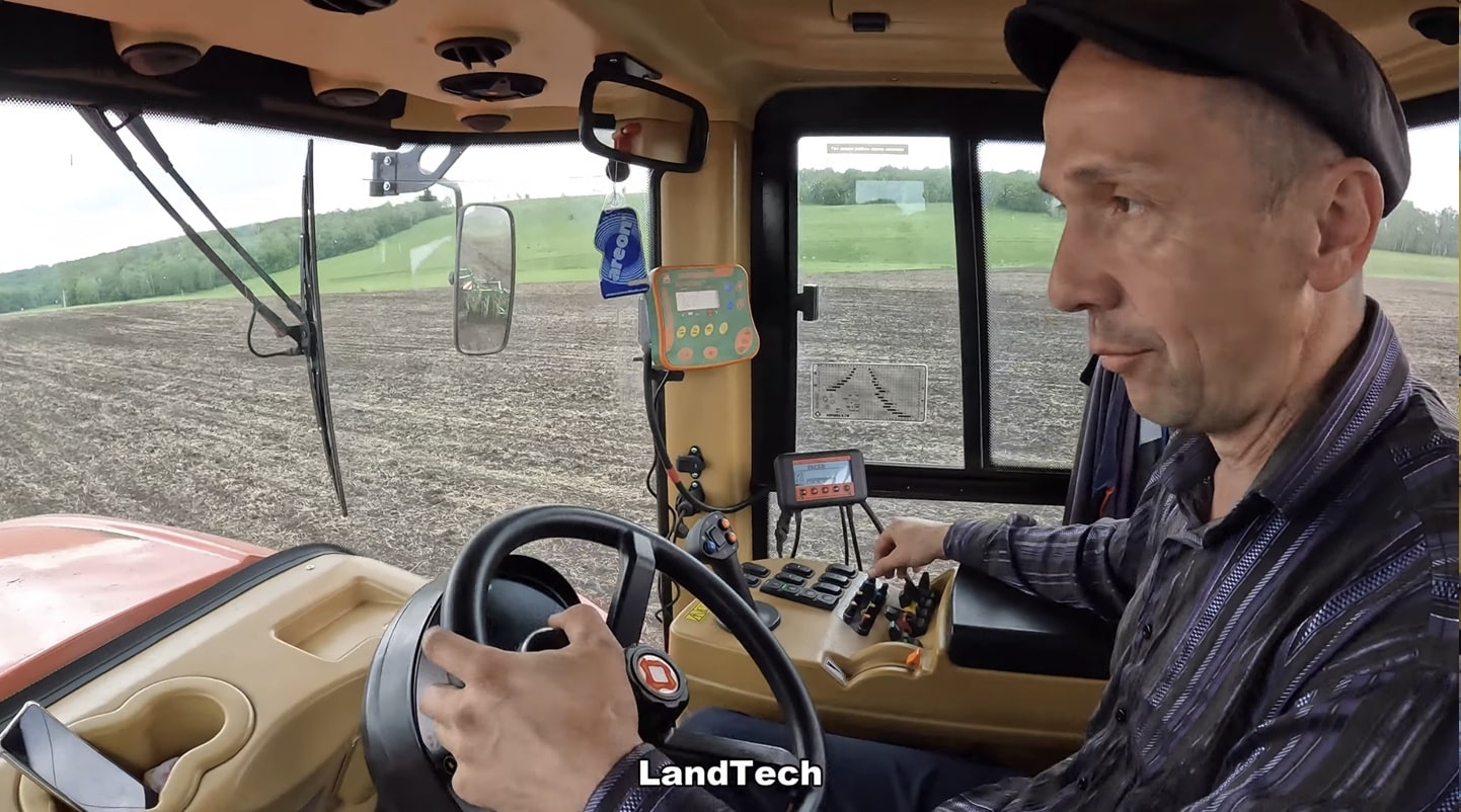 Петербургский тракторный завод